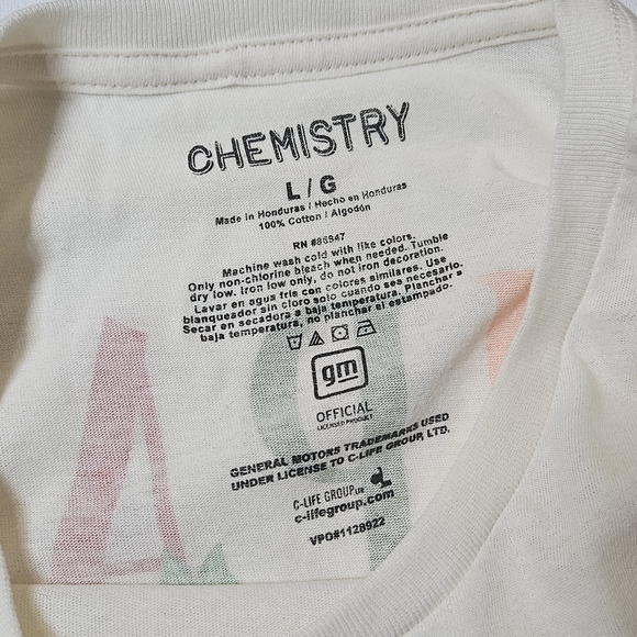 Chevy Impala T-shirt Mens Large‎ Cream 1965 Chevrolet Graphic Car Enthusiast Tee - Picture 5 of 6